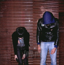 Crystal Castles - Crystal Castles