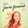 Jeune Femme - Julie Roue
