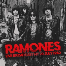 Live Broadcast Ny 20 July 1982 - The Ramones